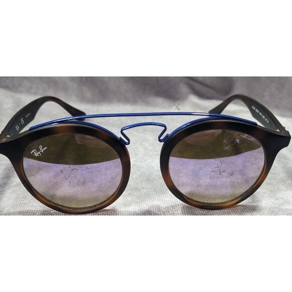 Ray-Ban 4256 Round Tortoise Sunglasses With Blue Accents And Lilac Mirror Lenses main image 8